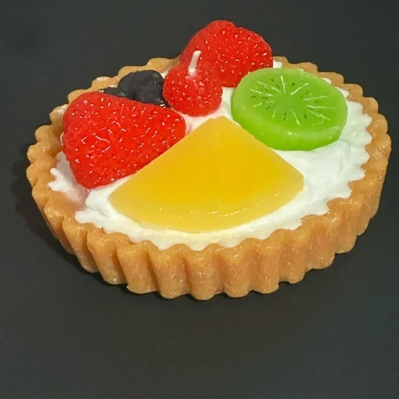 Fruit Tart Candle Fruity Scented - Picture 2 of 6